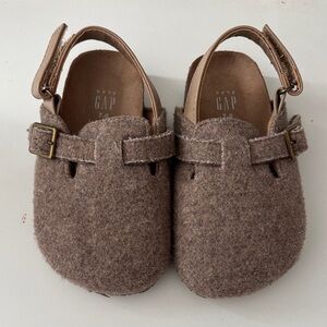 GAP Kids Tan Felt Clogs